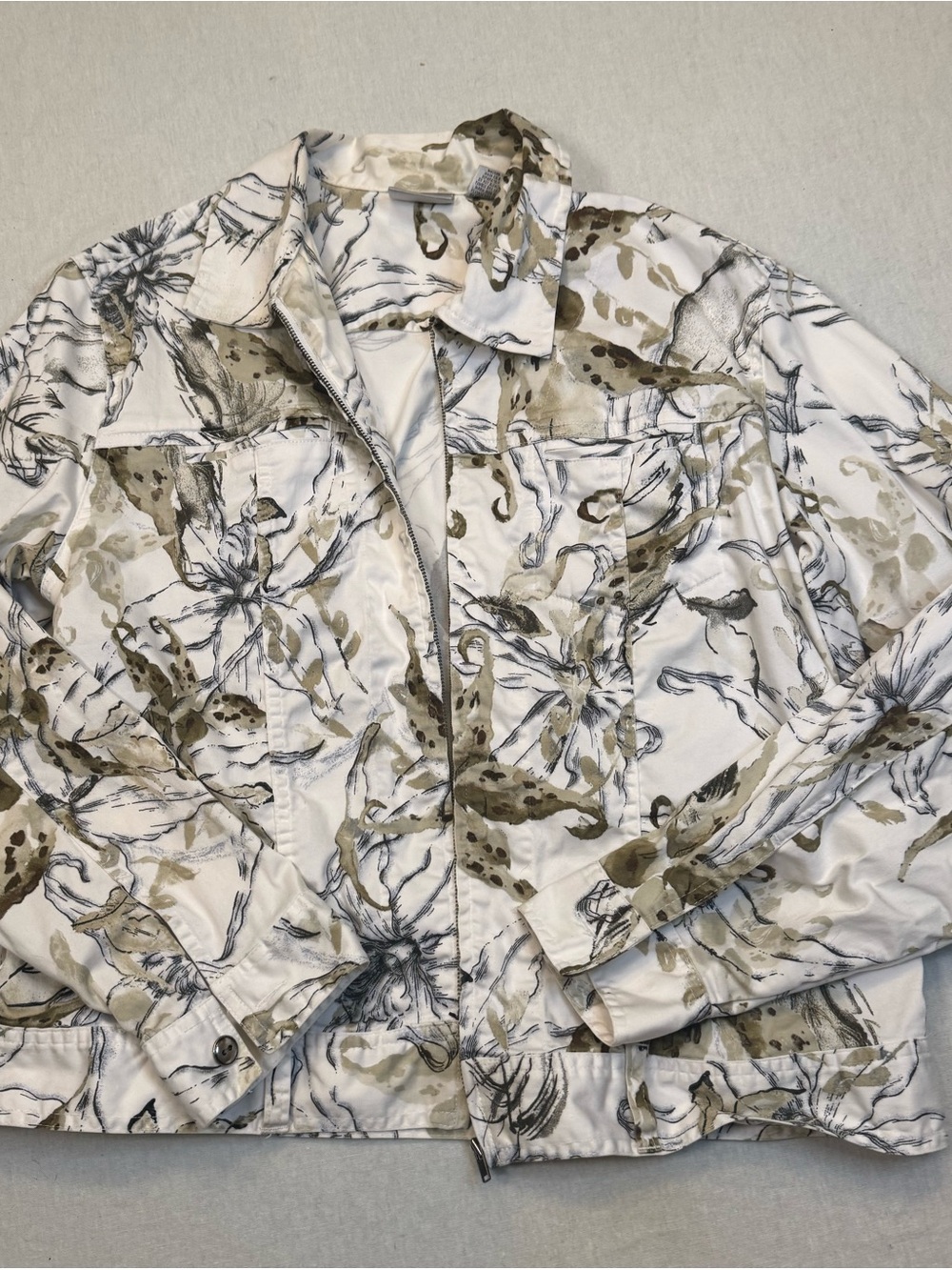Chico's White Jacket with Olive and Taupe Abstract Floral Print